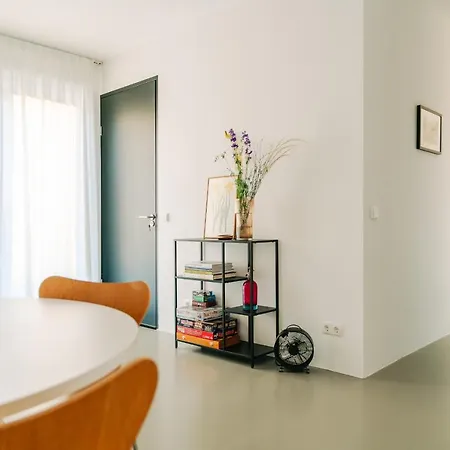 Elegant Boutique 45m2 W Amazing Views * Амстердам