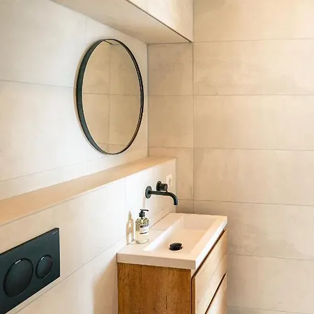 Elegant Boutique Living 45m2 W Iconic Sunset Views Διαμέρισμα