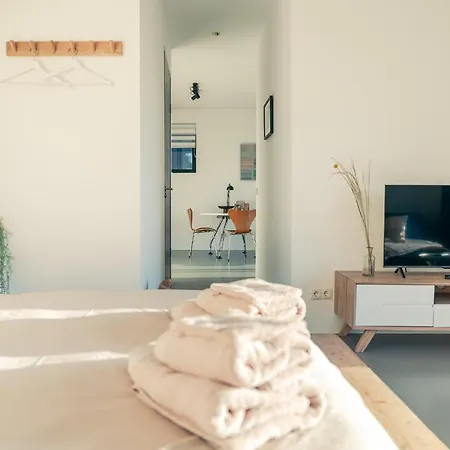 Elegant Boutique Living 45m2 W Iconic Sunset Views Άμστερνταμ